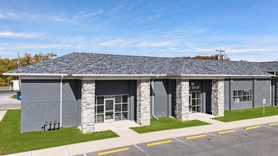 /international/us/13212-wicker-avenue-cedar-lake-in-110103530478/