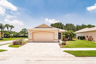 /international/us/1357-shoreline-circle-sebastian-fl-110108903388/