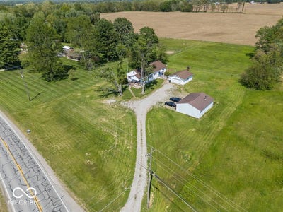 /international/us/10557-n-us-highway-31-seymour-in-110107779935/