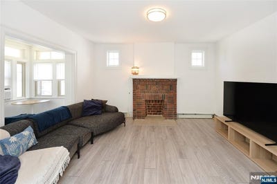 /international/us/6-glen-street-cliffside-park-nj-110108297143/
