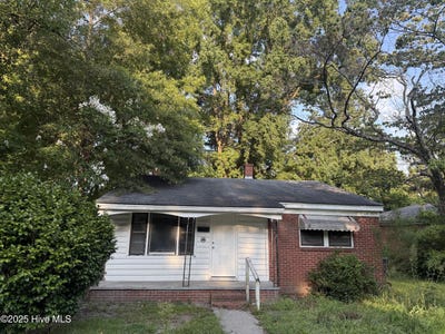 /international/us/414-s-leslie-street-goldsboro-nc-110101177471/