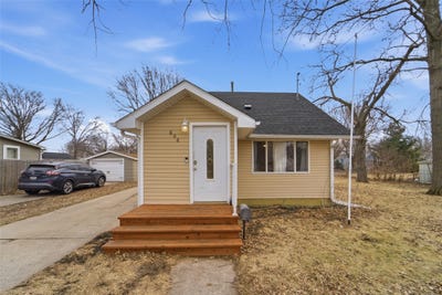 /international/us/606-e-9th-street-s-newton-ia-110105778910/