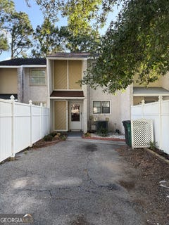 /international/us/132-inlet-reach-circle-st-marys-ga-110108150684/