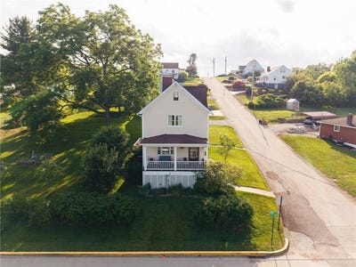 /international/us/115-1st-st-irwin-pa-110108857931/
