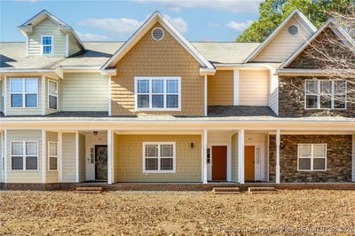 /international/us/917-cora-lee-drive-fayetteville-nc-110104621673/