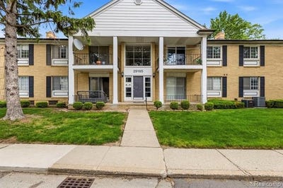 /international/us/29165-hayes-road-warren-mi-110108339047/