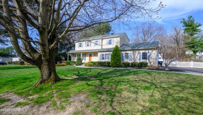/international/us/821-middletown-lincroft-road-middletown-nj-110106918596/