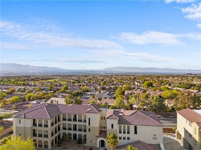 /international/us/2555-hampton-road-henderson-nv-110109419049/