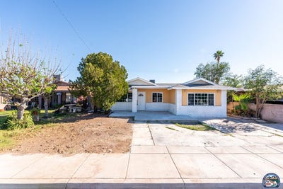 /international/us/728-lincoln-st-calexico-ca-110106553179/