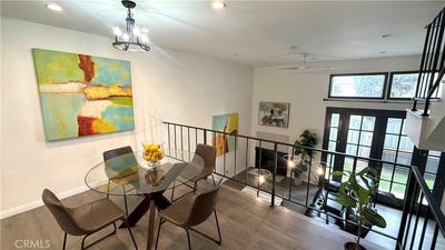 /international/us/12380-chandler-boulevard-valley-village-ca-110107394322/