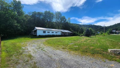 /international/us/3553-vt-103-n-route-chester-vt-110101200553/