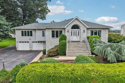 /international/us/19-brook-hollow-ct-hawthorne-boro-nj-110110148895/