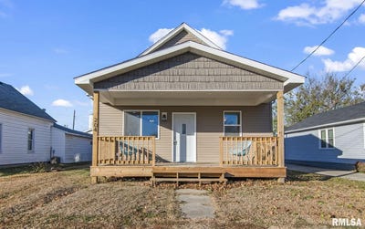 /international/us/204-e-madison-street-girard-il-110103575857/