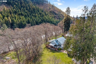 /international/us/500-and-502-bluff-st-klickitat-wa-110106815177/