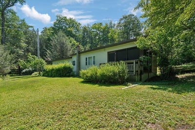 /international/us/171-cliffwood-ln-somerset-pa-110100511591/