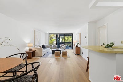 /international/us/7742-redlands-st-playa-del-rey-ca-110109086023/