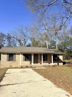 /international/us/47-fairview-street-evergreen-al-110104437081/