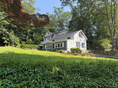 /international/us/1-hillside-lane-huntington-ny-110101403906/
