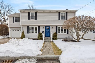 /international/us/40-weeden-avenue-east-providence-ri-110106175466/