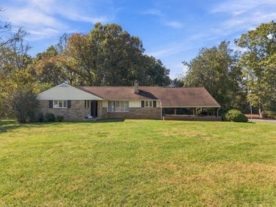 /international/us/18513-virgil-h-goode-hwy-rocky-mount-va-110120832351/