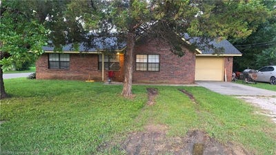 /international/us/100-hickory-st-sallisaw-ok-110108794883/