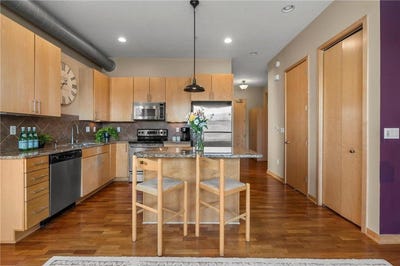 /international/us/3640-wooddale-avenue-s-saint-louis-park-mn-110107548803/