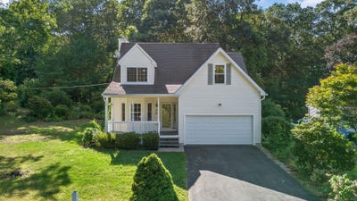 /international/us/62-ridgewood-drive-norwich-ct-110101482311/?lang=id