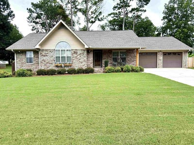 /international/us/410-w-highland-muscle-shoals-al-110108959214/