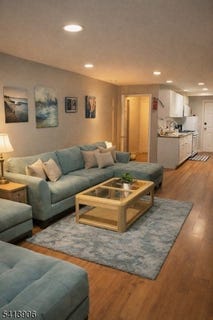 /international/us/70-port-ave-elizabeth-city-nj-110106056291/