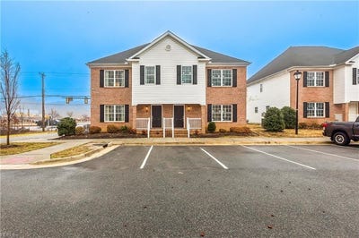 /international/us/15661-warwick-boulevard-newport-news-va-110106023876/