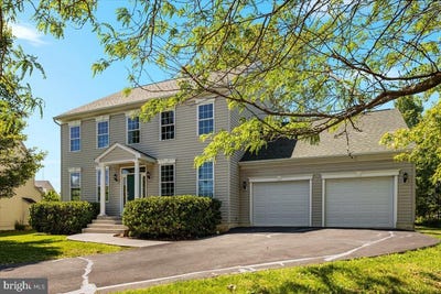 /international/us/849-village-court-front-royal-va-110108736461/