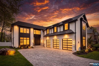 /international/us/320-spencer-place-paramus-nj-110107992805/