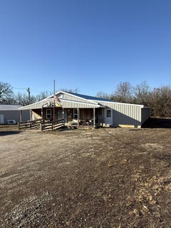 /international/us/12037-state-highway-32-roby-mo-110108018533/
