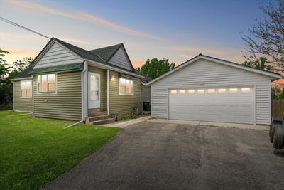 /international/us/2028-w-oakwood-rd-franklin-wi-110108363741/