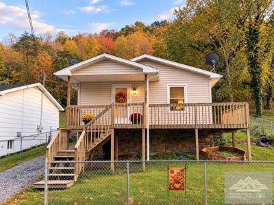 /international/us/1412-terrace-street-hinton-wv-110120527417/