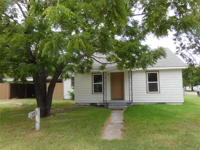 /international/us/407-ne-4th-street-hubbard-tx-110109472969/