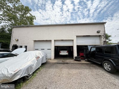 /international/us/4114-webster-street-brentwood-md-110109713547/