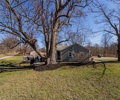/international/us/2745-rockefeller-road-willoughby-hills-oh-110106303605/