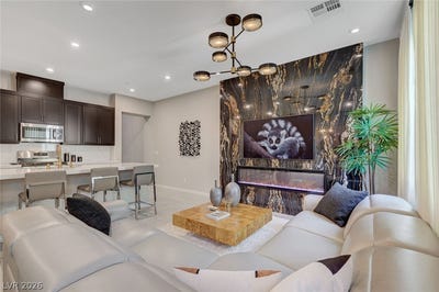 /international/us/3350-via-strada-street-henderson-nv-110109979604/
