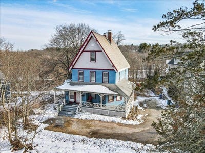 /international/us/25-riverside-sq-boston-ma-110097727394/