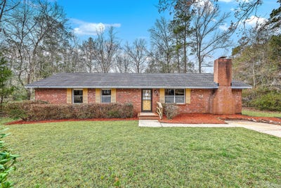 /international/us/1218-dennis-boulevard-moncks-corner-sc-110103709993/