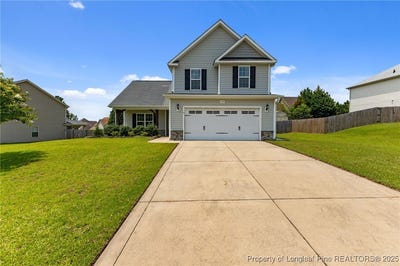 /international/us/324-new-castle-lane-spring-lake-nc-110100866549/