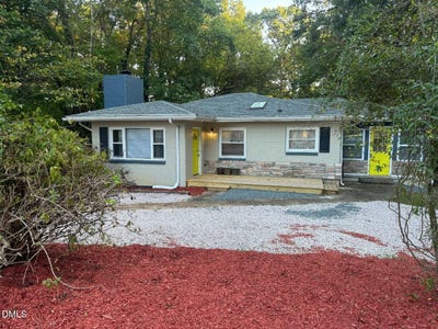/international/us/1305-lynn-road-raleigh-nc-110108381297/