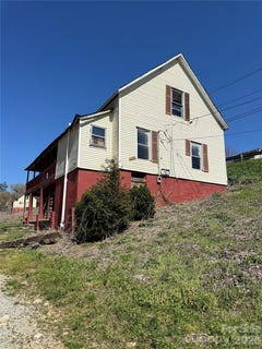 /international/us/100-hickory-street-rhodhiss-nc-110107337476/