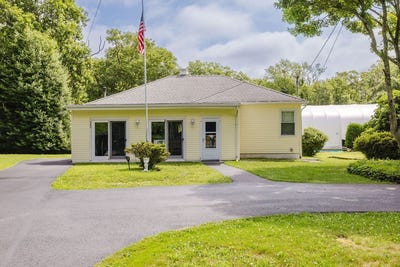 /international/us/380-crandall-rd-tiverton-ri-110101057115/?lang=zh-tw