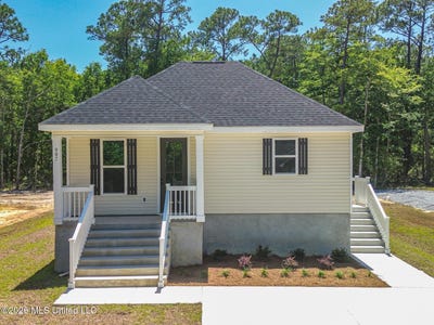 /international/us/807-bay-street-ocean-springs-ms-110108331492/