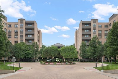 /international/us/4545-w-touhy-avenue-w-lincolnwood-il-110110066786/