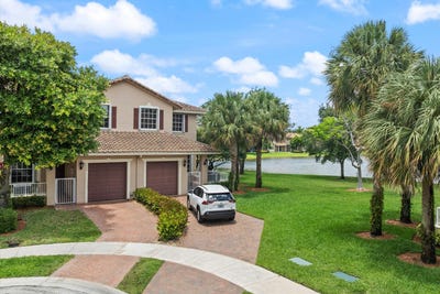 /international/us/3505-lakeside-drive-davie-fl-110108390007/