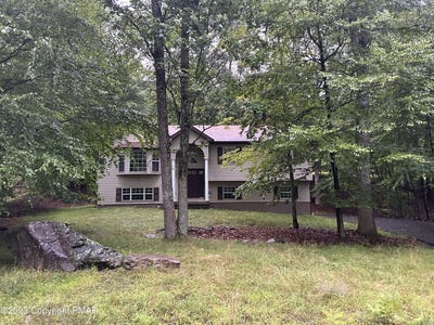 /international/us/1147-hunters-woods-drive-east-stroudsburg-pa-110108411507/
