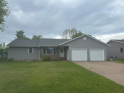 /international/us/40109-winsand-drive-osseo-wi-110108259551/